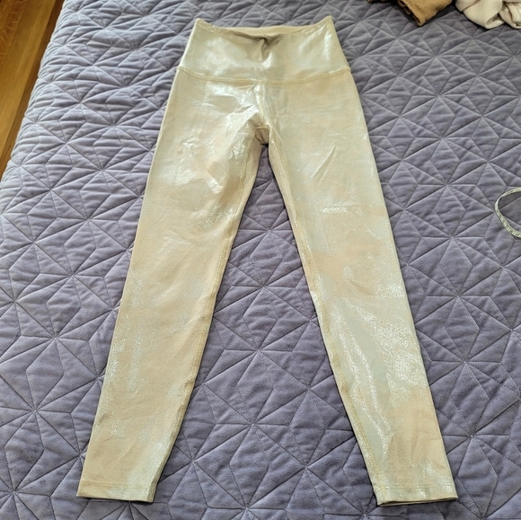 Beyond Yoga softshine leggings size small - Picture 1 of 17